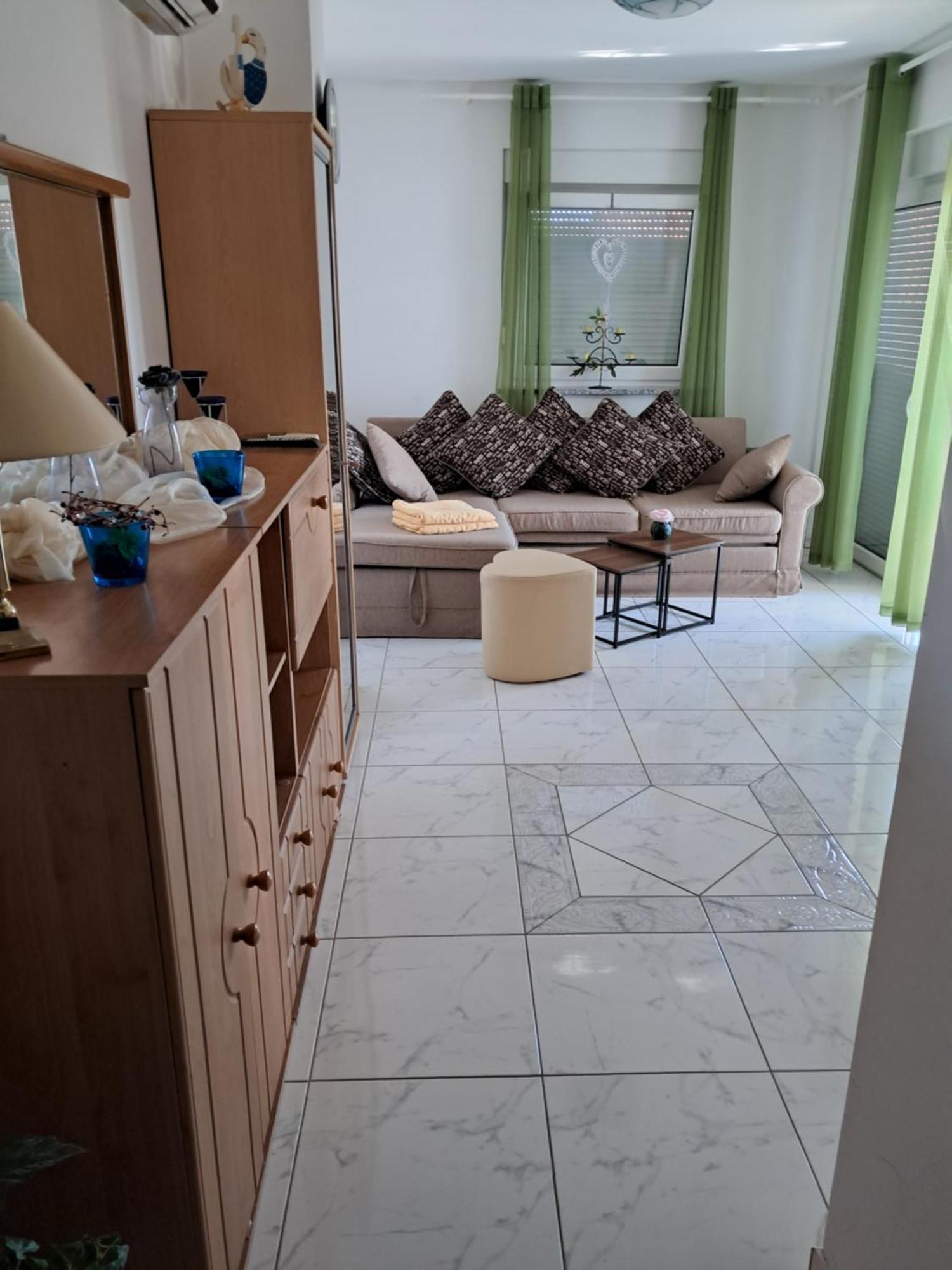 Apartment Lea